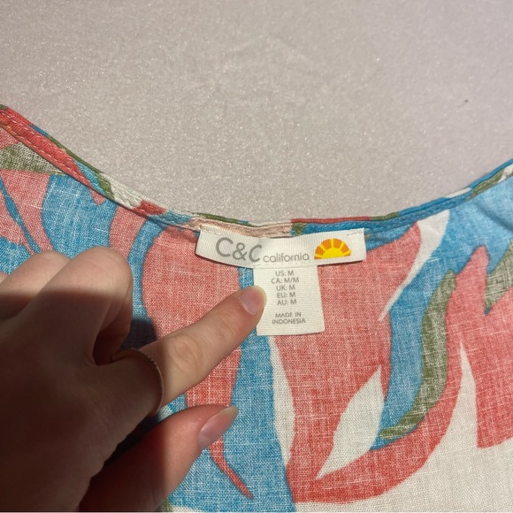 C&C California Linen Bright Multicolor Floral Croche Babydoll Tunic Medium - Picture 5 of 10